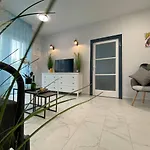 Apartment Daylight Center *