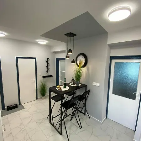 Daylight Center Apartament *