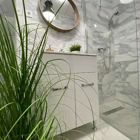 Apartament Daylight Center *